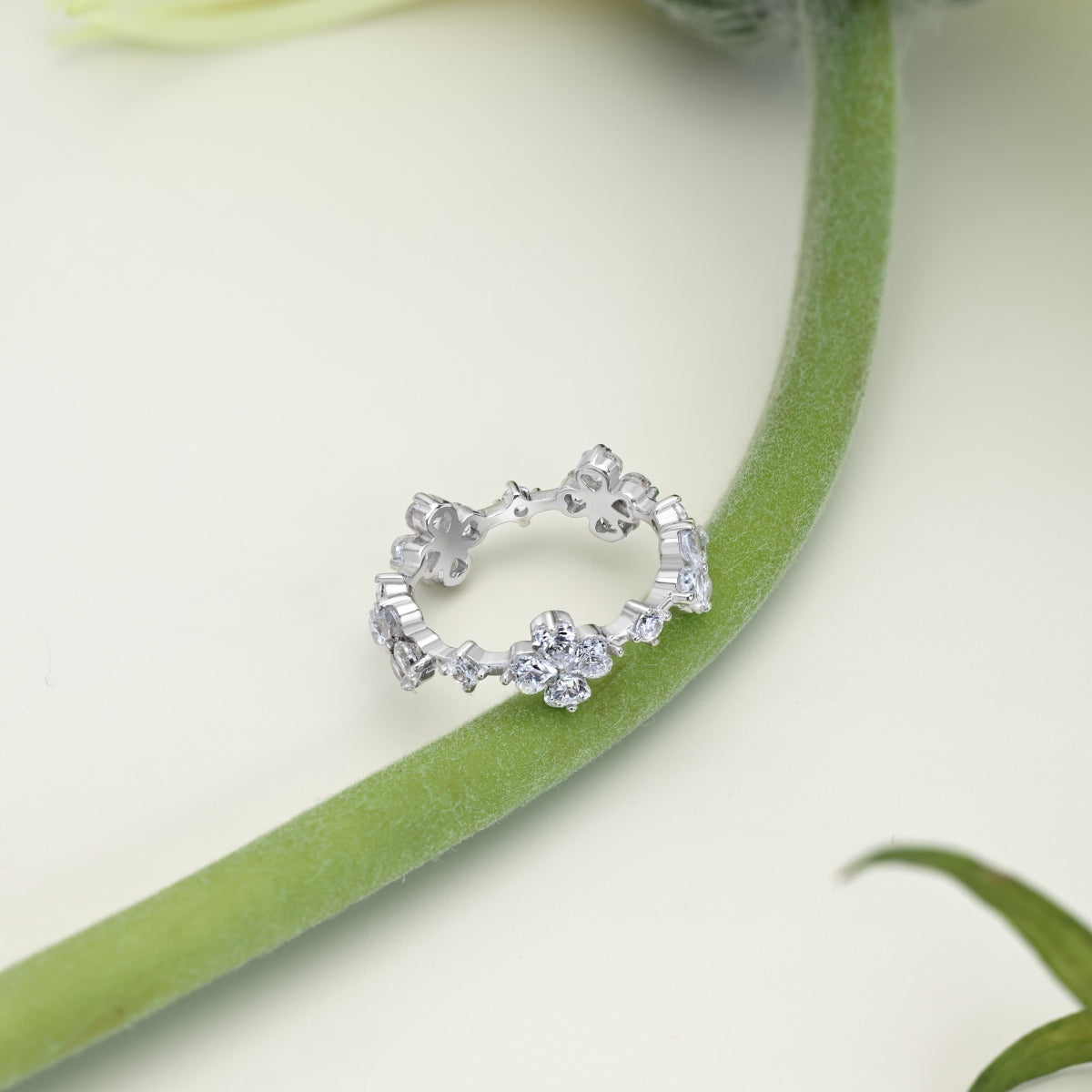 Clévaillé Floral Eternity Ring