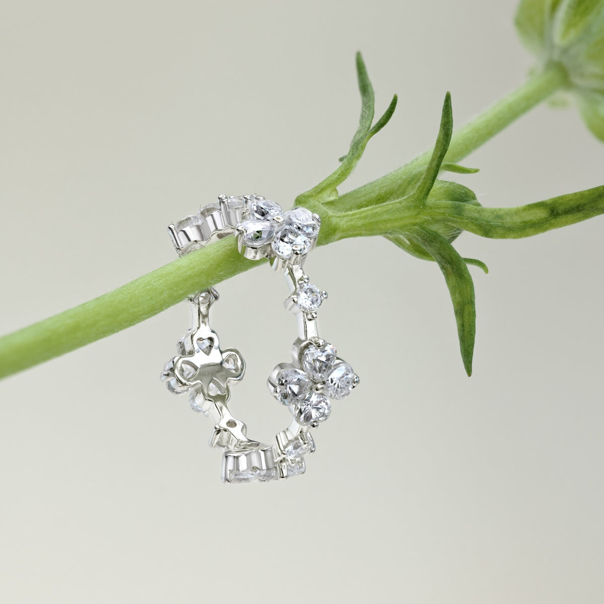Clévaillé Floral Eternity Ring