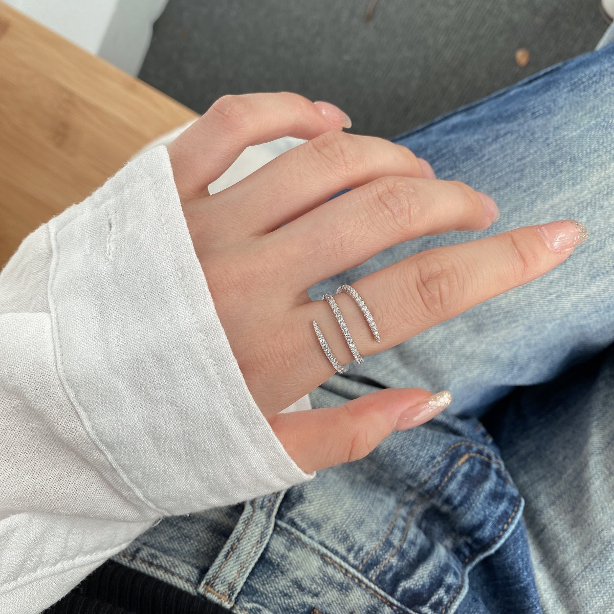 Clévaillé Serpentine Sparkle Ring