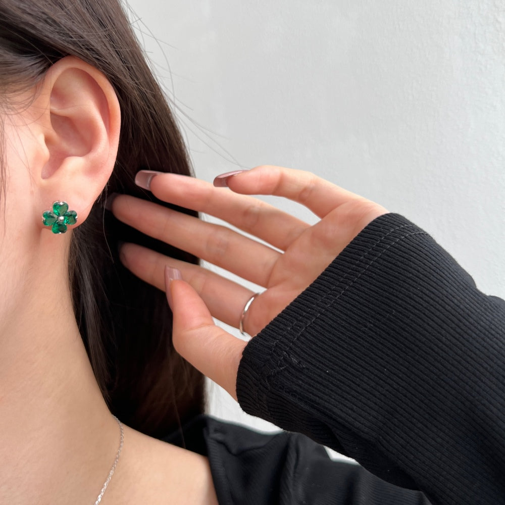 Clévaillé Emerald Blossom Earrings