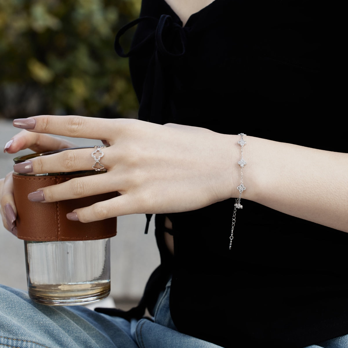 Clévaillé Silver Petals Bracelet