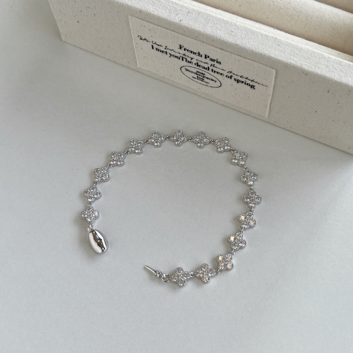 Clévaillé Diamond Blossom Bracelet