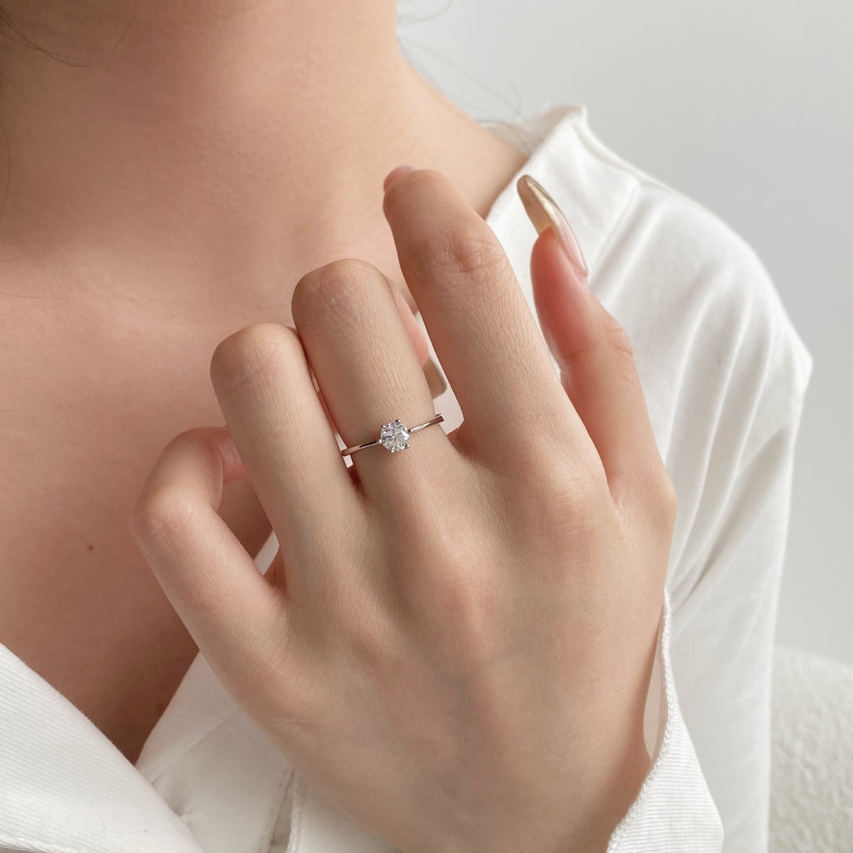 Clévaillé Classic Solitaire Ring