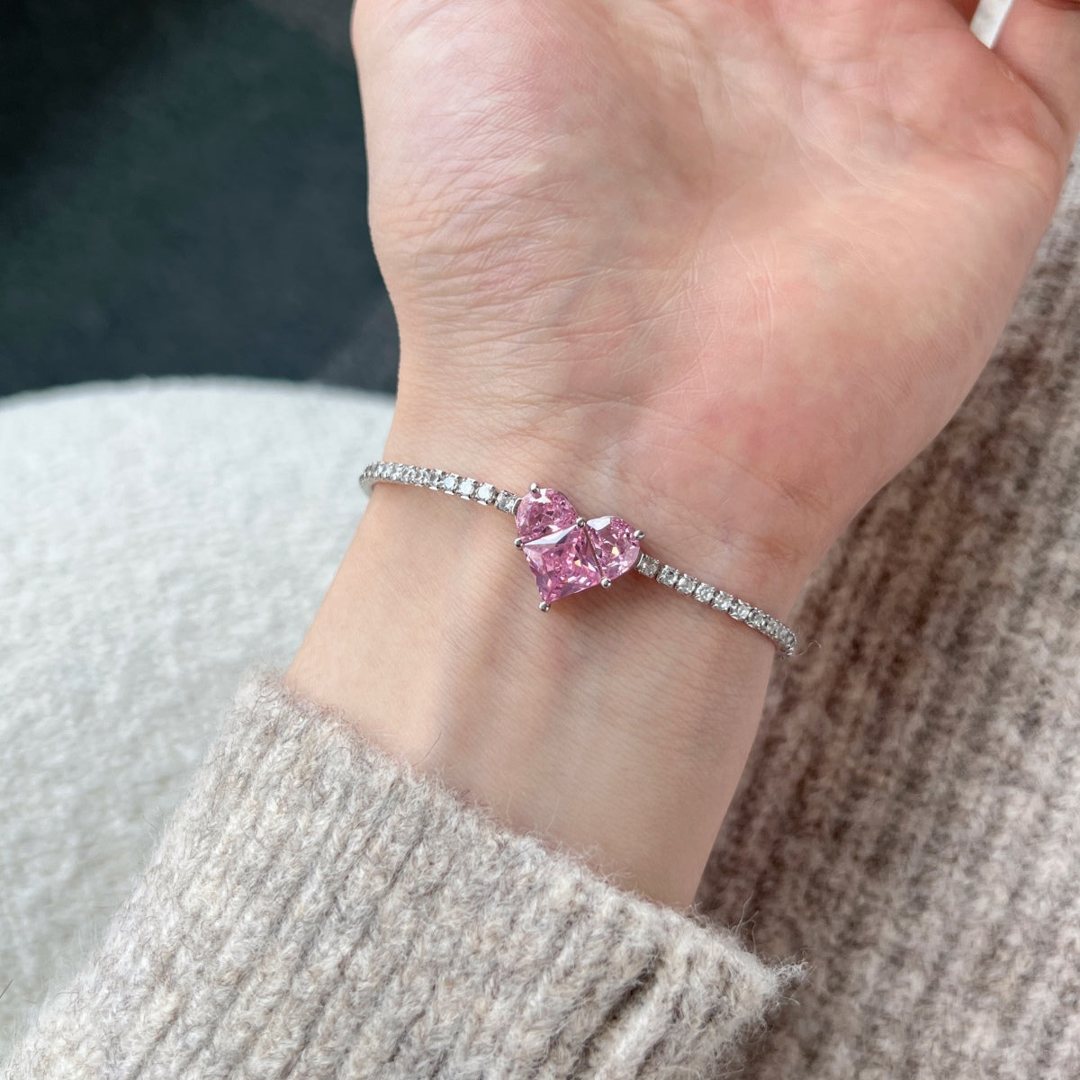 Clévaillé Pink Heart Charm Bracelet